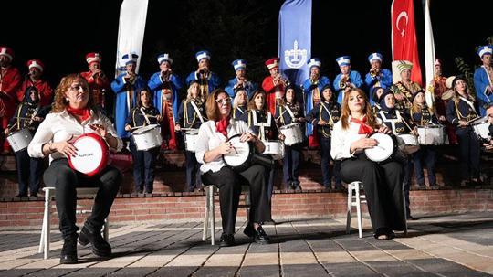 Yenişehir'de festival coşkusu: 88 Kişilik dev kadro sahnede