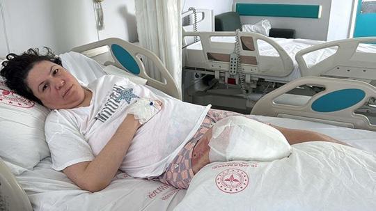 Eşinin saldırısında sol bacağını kaybetmişti; sağ bacağı da ampute edildi