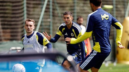 Fenerbahçe, Mert Müldür’ün menisküsünde yırtık tespit edildiğini açıkladı