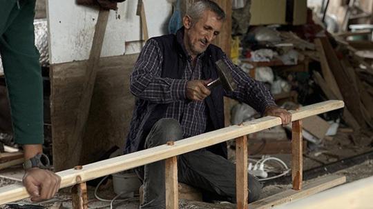 Zeytinde rekolte beklentisi, teknolojiye rağmen ahşap merdivene olan talebi artırdı