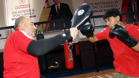 Ağabeyinin tavsiyesiyle boksa başlayan Furkan’ın hedefi dünya şampiyonluğu