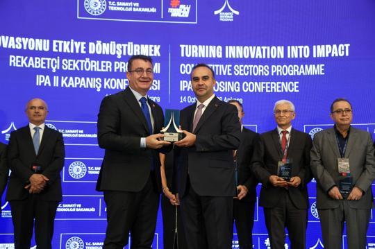 Sanayi ve Teknoloji Bakanlığı'ndan Teknopark İzmir ve İYTEye 'Üstün Proje Ödülü'