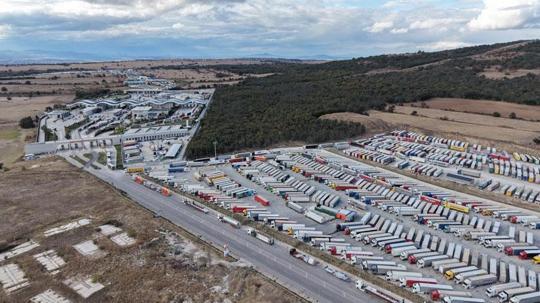 Bulgaristan sınırında 30 kilometre TIR kuyruğu