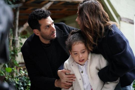 Serhat, Kader’in kendi kızı olduğunu öğreniyor