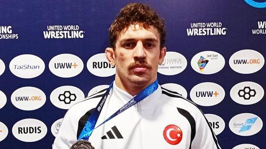 Dünya 2'ncisi milli güreşçi Yüksel Sarıçiçek: Acemilik yaptım