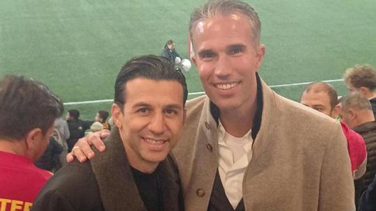 Robin van Persie Göztepe U19 maçına geldi