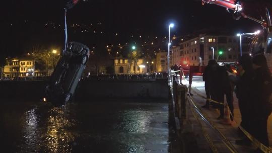 Otomobil, Yeşilırmaka uçtu; 1 ölü, 1 yaralı