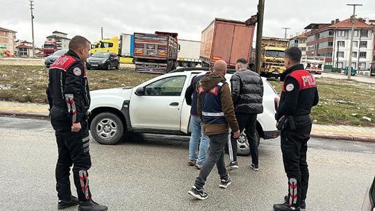 Mesire alanında silahlı kavga: 2 yaralı