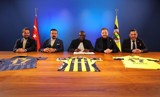 Fenerbahçe, NGolo Kante’yle sözleşme imzaladı