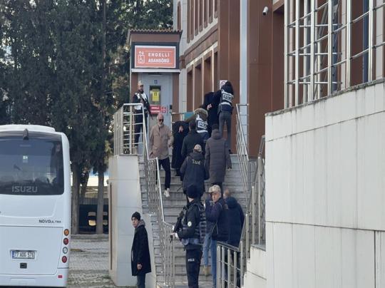 3 polisin şehit olduğu Yalova’da DEAŞ operasyonunda 26 tutuklama