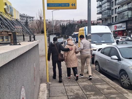 Yangında ölen kızı ve torununun kimlik tespiti için DNA örneği verdi