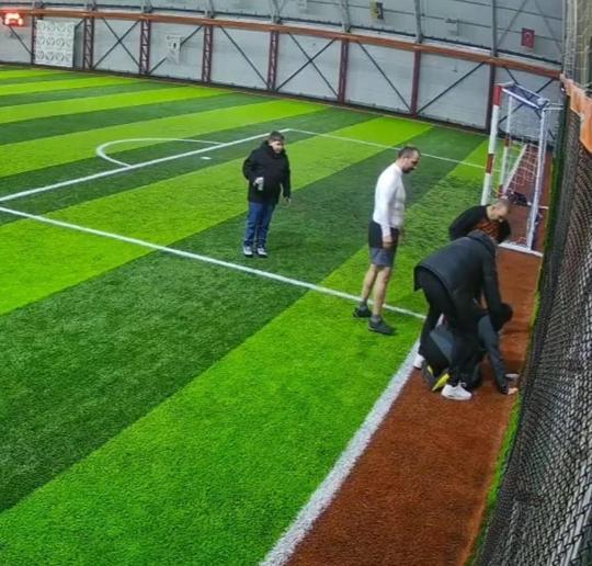 Halı sahada kalp krizi geçirip, yaşamını yitirdi