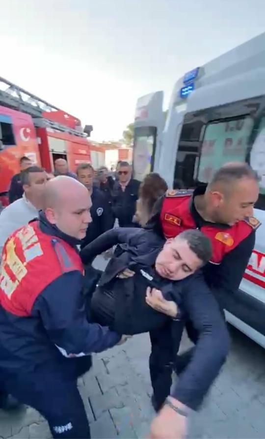 Anne ve 2 çocuğunun öldüğü yangın; itfaiyeci babanın nişanlısı hemşire açığa alındı