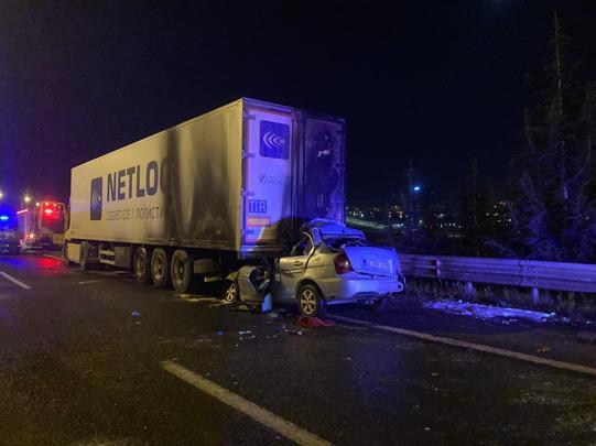 Ankarada TIRa arkadan çarpan otomobilin sürücüsü öldü