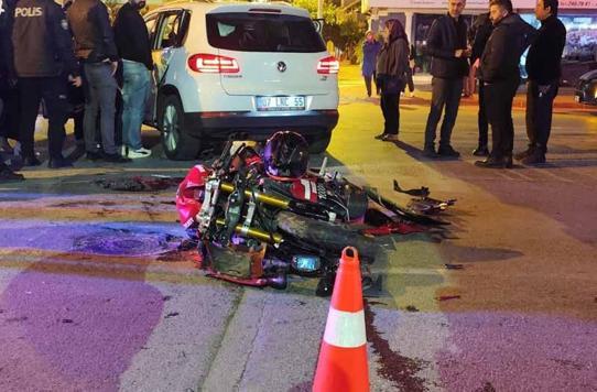 Motosikletli sanal medya ünlüsü kazada öldü, kaskını kız arkadaşı takmış