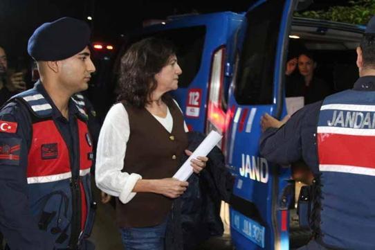 Çukurova Belediyesine operasyonda gözaltına alınan 49 şüpheli adliyede