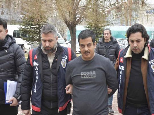 Ağabeyini bıçaklayarak öldüren şüpheli tutuklandı