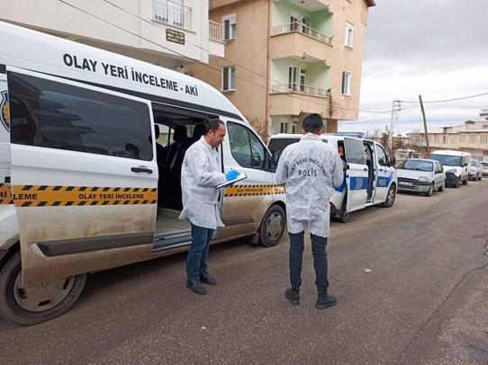 Yalnız yaşadığı evinde ölü bulundu