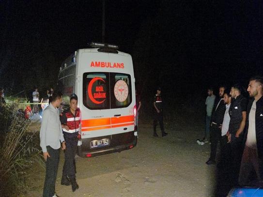 Yol kenarında boğazı kesilmiş cesedi bulunmuştu; 1 gözaltı