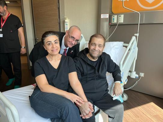 Azerbaycanlı Zahid, eşinin böbreği ile Türkiye’de sağlığına kavuştu