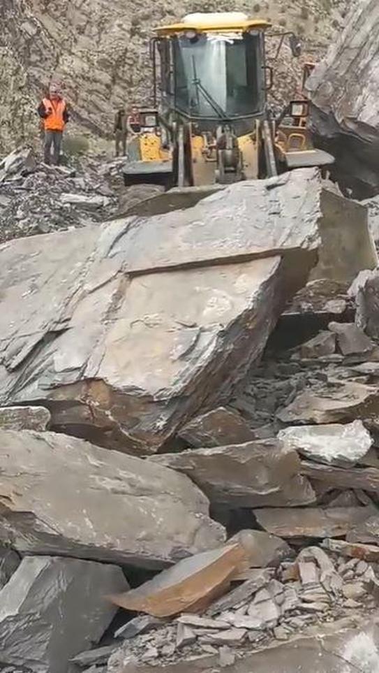 Şırnak-Beytüşşebap kara yolu ulaşıma kapandı