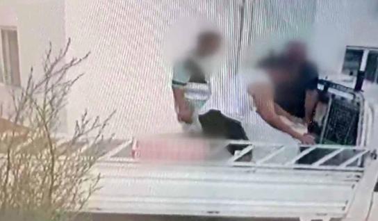 Uzaklaştırma kararını hiçe saydı, evdeki tüm eşyaları götürdü