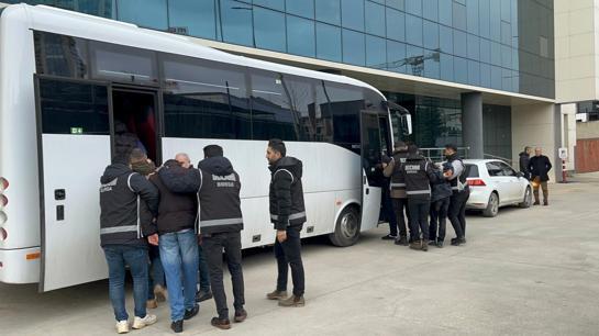 Bursada molotoflu saldırı kamerada; suç örgütü üyesi 8 şüpheli yakalandı