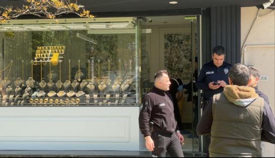 Kuyumcu, silahlı soygun girişimini ‘şaka’ sandı, şüpheli ateş edip kaçtı; 3 gözaltı