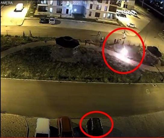 Park halindeki araçtaki yangına havai fişek neden olmuş