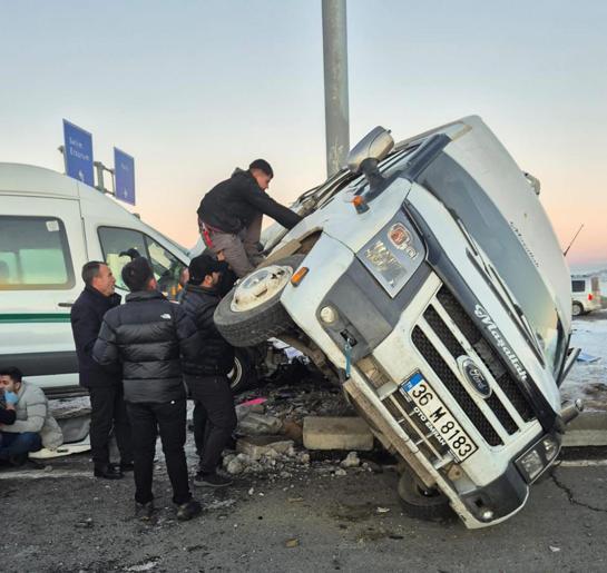 Karstaki kazada yaralanan 27 kişiden 25i taburcu edildi