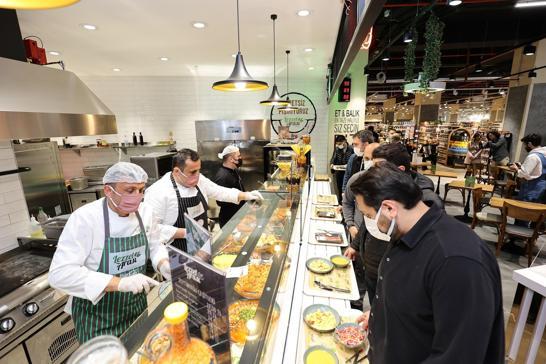 ‘Lezzet Arası’ restoranının 15’inci şubesi Batı Ataşehir’de açıldı