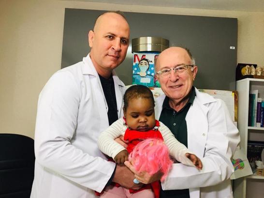 Ugandalı minik Ariana, Antalyada şifa buldu