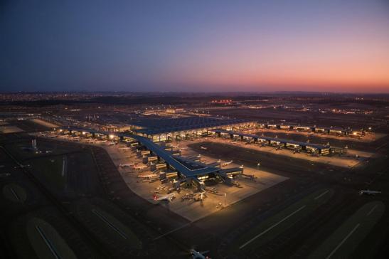 Bakan Uraloğlu: Şubat ayında 15 milyon yolcu hava yolu ile seyahat etti