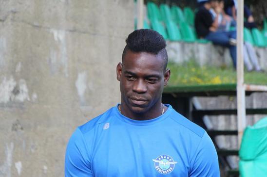 Balotelli İtalyada trafik kazası geçirdi