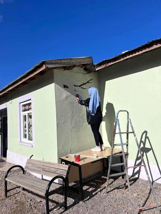 Hatice öğretmen, hayalini kurduğu projeyi görev yaptığı köy okulunda gerçekleştirdi