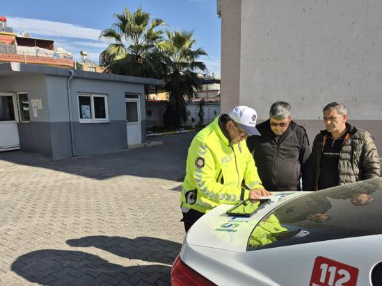 Yol verme tartışmasında minibüsün camını kıran şüpheli: Kaskıma vurunca sinirlendim
