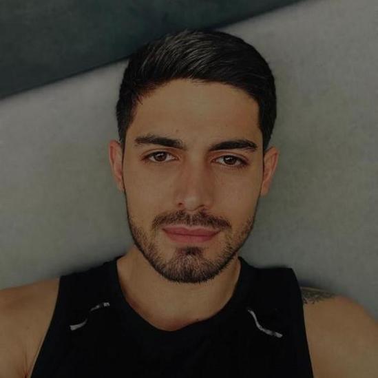 Büyükçekmecede daire kapısında silahla öldürüldü: 5 gözaltı