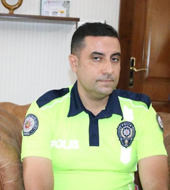 Öğrenciyi hafriyat kamyonunun altında kalmaktan kurtaran polise başarı belgesi