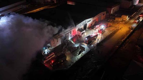 Kayseri’de mobilya fabrikasında yangın