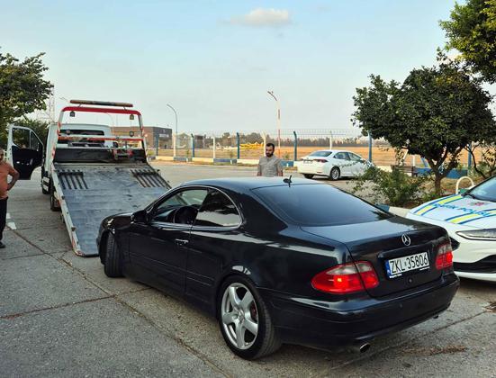 Düğün konvoyunda yolu kapatıp, lastik yakan sürücüye 10 bin 260 lira ceza