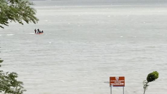 Büyükçekmece Gölünde kaybolan Okan Kurnazın cansız bedeni bulundu