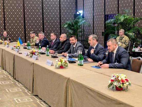 Rusya, Ukrayna ve ABD arasında Cenevrede yapılan görüşmeler ikinci gününde devam ediyor