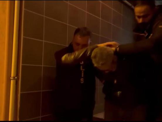 64 yıl hapis cezasıyla aranan firari hükümlü Beyoğlunda kömürlükte yakalandı