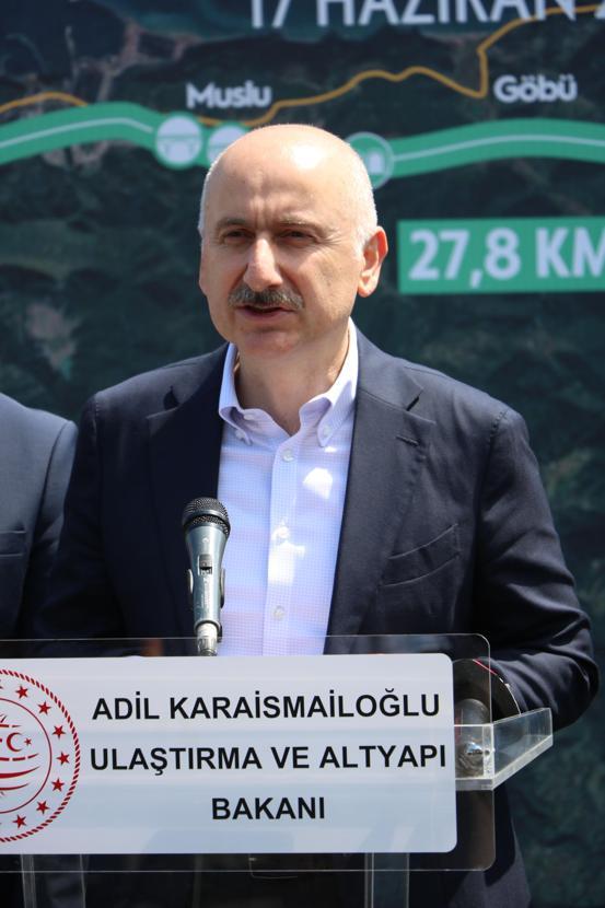 Bakan Karaismailoğlu: Türkiyeye çağ atlatan projeler seçkinlerin değil milletin