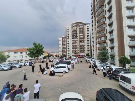 Ankarada 14 katlı binada yangın; mahsur kalan anne ve oğlu kurtarıldı