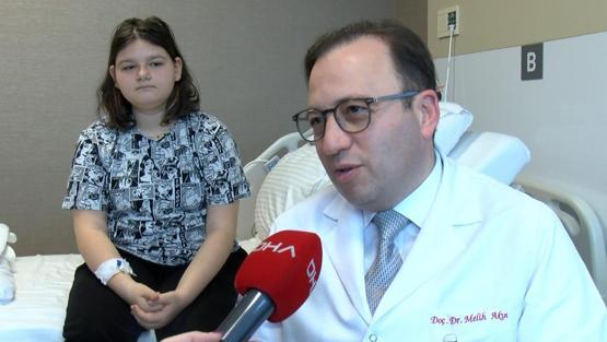 Doğuştan idrar kaçırma sorunu olan 12 yaşındaki Lana, Türkiye’de sağlığına kavuştu