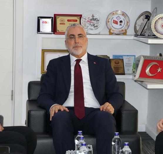 Bakan Işıkhan, İzmirde