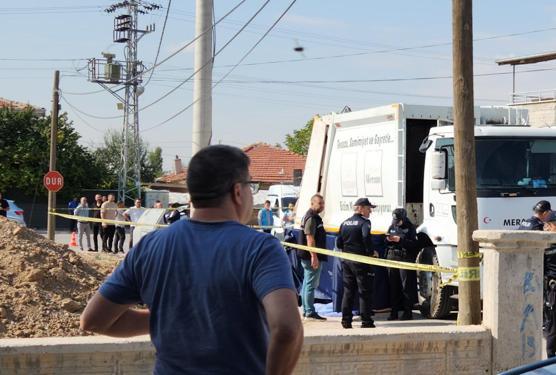 Bisikletiyle okula giderken çöp kamyonunun altında kalan Osman öldü