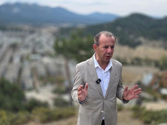 Tanju Özcandan şato villalar talebi