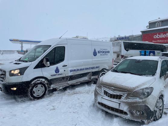 Refahiye-Erzincan kara yolu çift yönlü ulaşıma kapandı